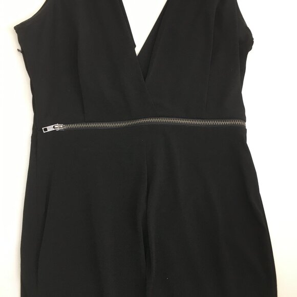 BCBGENERATION Black Zipper Bust Ruching Tulip Overlay Hem Top - Picture 13 of 13